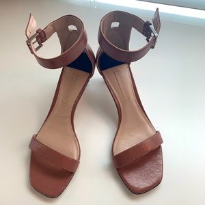 NWOT Stuart Weitzman Nunaked Sandal, Rose Clay Pink Patent Leather - US6